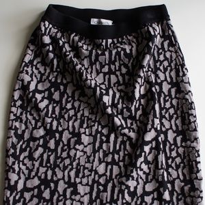 carmen marc volvo black gray animal printed skirt